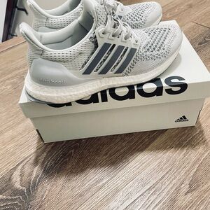 Adidas Ultra Boost Gray Sneakers